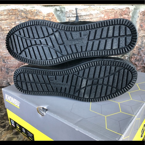 Khombu Women's Francie Boots with Faux Fur Trim - Picture 10 of 12